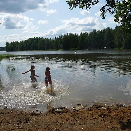 Vaihmalan Hovi Hotell Lempäälä Exteriör bild